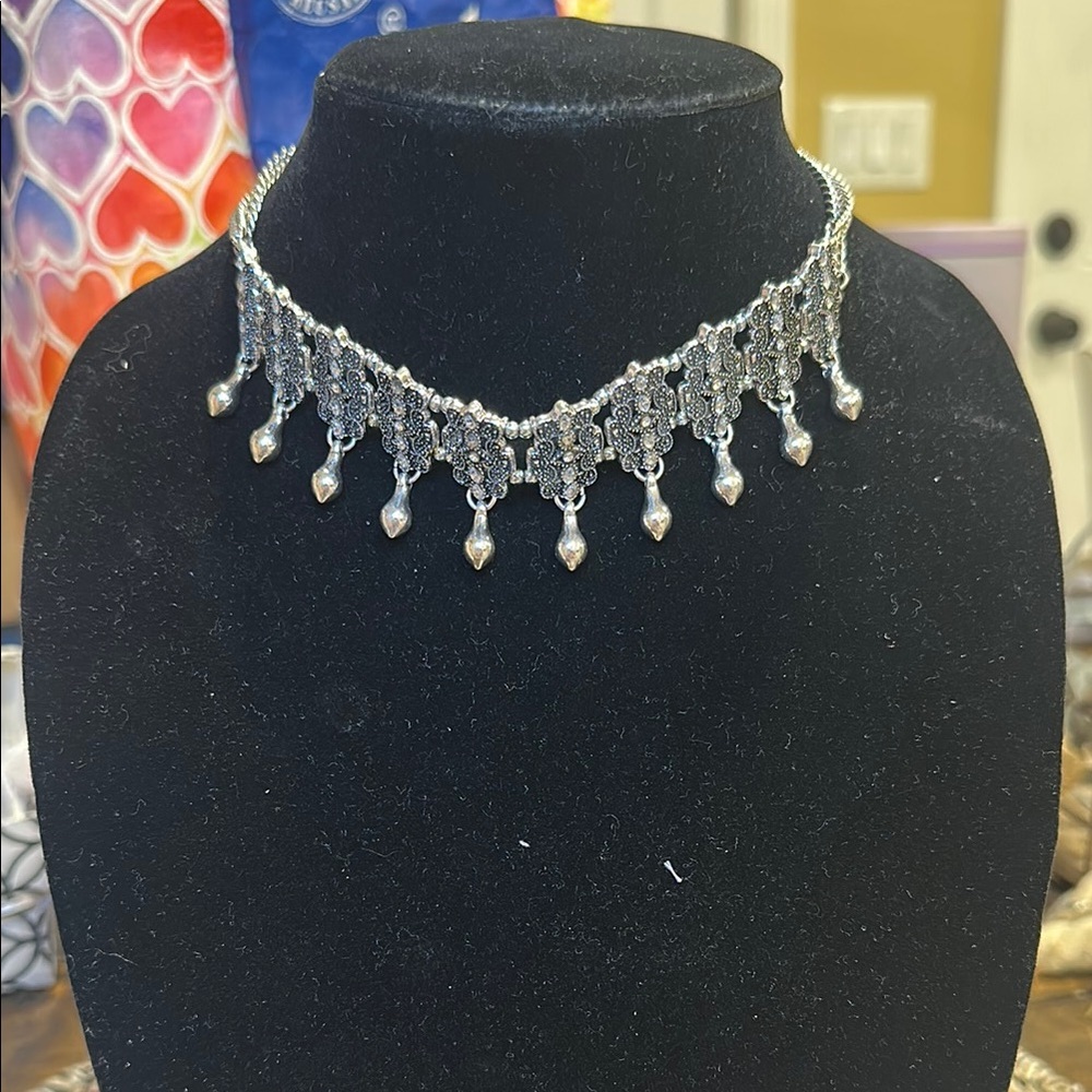 Elegant Silver Choker Necklace